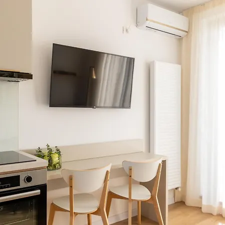 Studio 8 I One Bedroom Apartment I Airport I Therme Otopeni Exterior photo