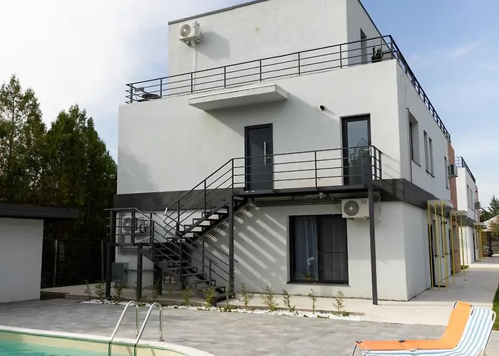 Studio 8 I One Bedroom Apartment I Airport I Therme