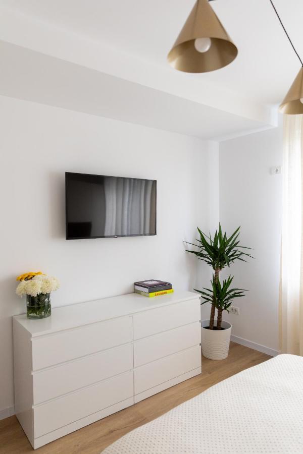 8 I One Bedroom I Airport I Therme